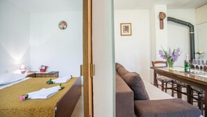 House | 1 bedroom - Holiday Houses, Villas River-directly to the River (Split)