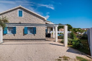 House | Exterior