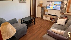 House - Holiday Houses, Villas Edi - With Pool (Dugopolje)