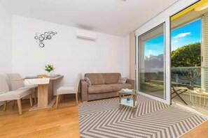 Apartment | 1 bedroom - Apartments Andel - Garage Parking (Split)