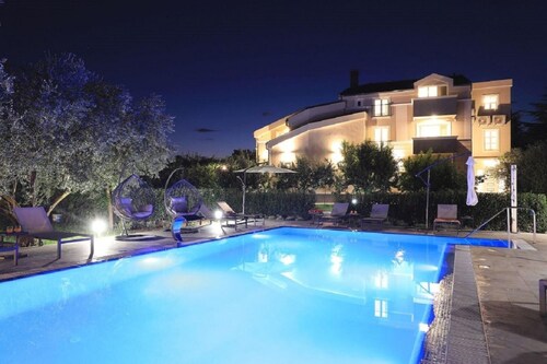 Holiday Houses, Villas Villa Milka - Heated Pool