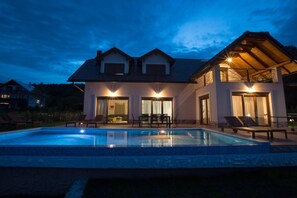 Room - Holiday Houses, Villas Sablja - With Pool (Ogulin)