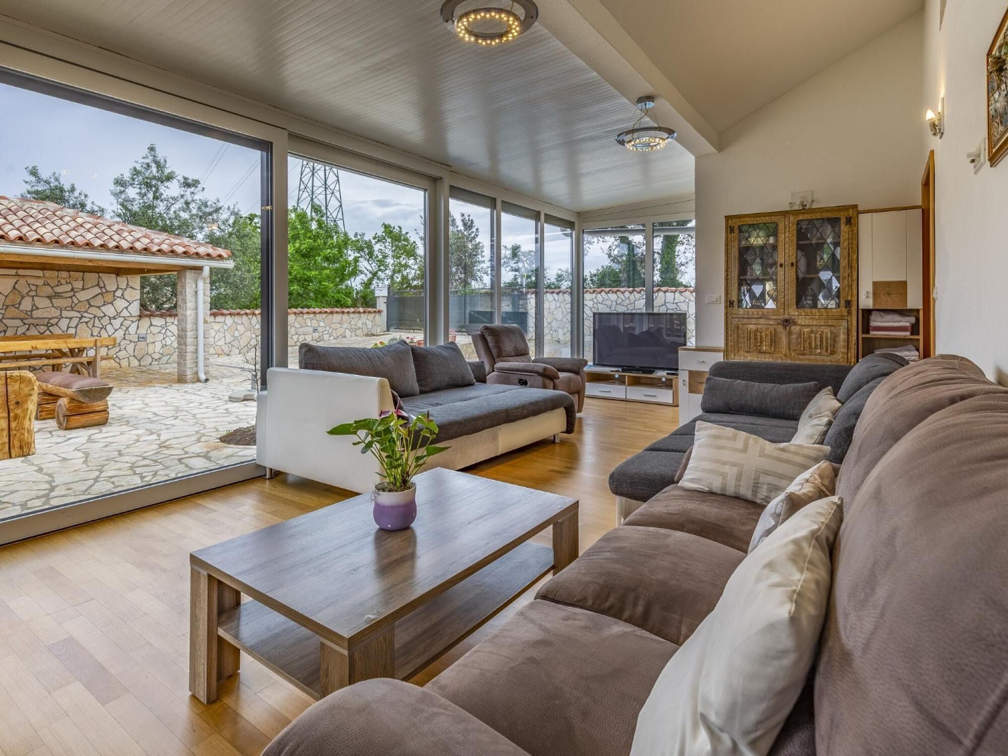 Nhà | 2 phòng ngủ 