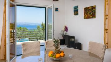 House, Smoking | 3 bedrooms