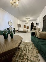 Suite Prestige | 이집트산 면 시트, 고급 침구, 필로우탑 침대, 객실 내 금고