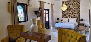 Presidential Suite | Egyptian cotton sheets, premium bedding, pillowtop beds, in-room safe - Soir de Marrakech (Marrakech)