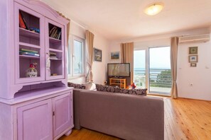 House, Smoking | 4 bedrooms - Holiday Houses, Villas Tonci - Comfortable & Surrounded by Nature (Tucepi)