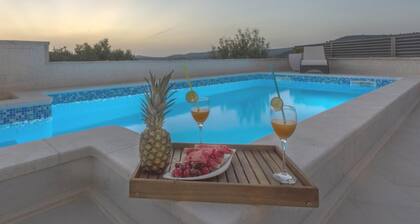 Holiday Houses, Villas Ante - With Pool & gym