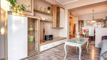 House, Smoking | 2 bedrooms