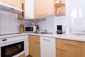 Apartamento, para fumantes | 2 quartos