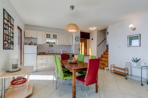 Căn hộ, hút thuốc | 2 phòng ngủ 