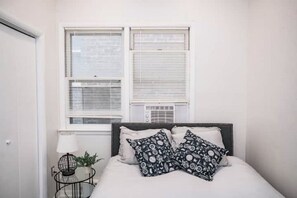 3 bedrooms, Internet