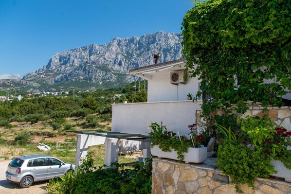Apartment | Exterior - Apartments Vese - Quiet Area (Makarska)