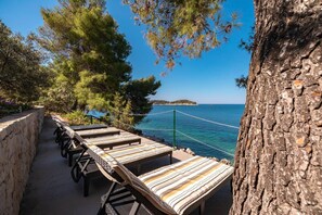 House | 5 bedrooms - Holiday Houses, Villas Momento - Peaceful Resort (Blato)