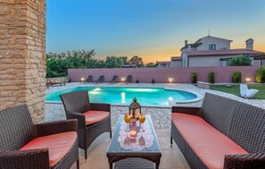 Room - Holiday Houses, Villas Klo - With Pool (Liznjan)
