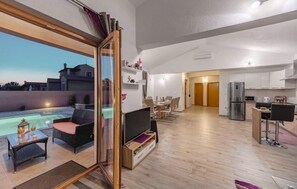 Room - Holiday Houses, Villas Klo - With Pool (Liznjan)