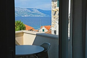 2 bedrooms - Apartments Feng - Comfy and sea View (Postira)