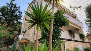 Apartment | Exterior - Apartments Elena - sea View (Postira)