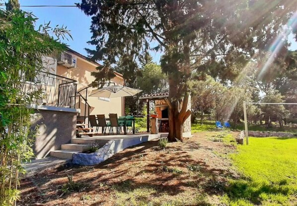 House | 3 bedrooms - Holiday Houses, Villas Josip - 100 m From sea (Zadar)