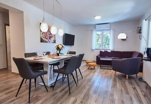 House | 3 bedrooms - Holiday Houses, Villas Josip - 100 m From sea (Zadar)