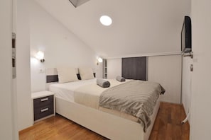 Apartment | 3 bedrooms - Apartments Leo - sea View & Comfortable (Ploce)
