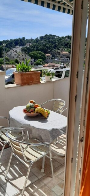 Apartment | 1 bedroom - Apartments Ivano - 90m to the Beach (Supetar)