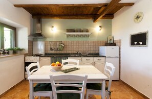 House - Holiday Houses, Villas Dujam - Quite Location (Bale)