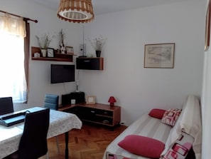 2 bedrooms - Holiday Houses, Villas Dragan - 50m From sea (Supetar)