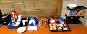 Free daily continental breakfast