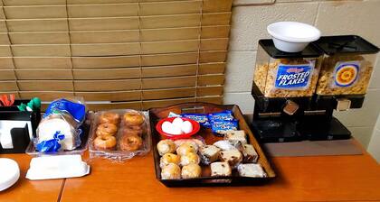 Holiday Host Motel & RV Park