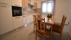 House, Smoking - Holiday Houses, Villas Branka - 80 m From Beach (Vir)