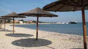 House, Smoking - Holiday Houses, Villas Branka - 80 m From Beach (Vir)