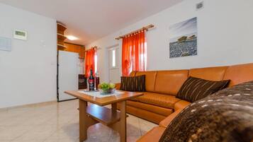 House, Smoking | 5 bedrooms