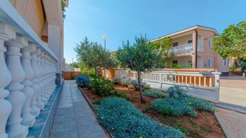 House, Smoking | 5 bedrooms