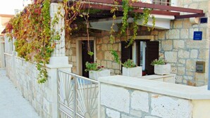 Unclassified image, 3 of 40, button - Apartments Zoran - 30 m From Beach (Postira)