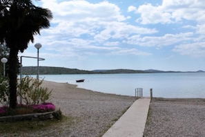 House, Smoking | 2 bedrooms - Holiday Houses, Villas Yellow - Parking and Grill (Pirovac)