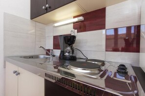 House, Smoking | 2 bedrooms - Holiday Houses, Villas Yellow - Parking and Grill (Pirovac)