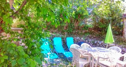 Apartments Rajka - 20 m From Beach