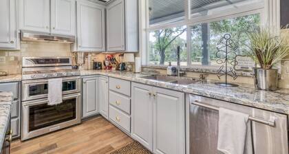 Round Top, This is the PLACE!