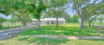 Equestrian Hideaway | Splashway Waterpark