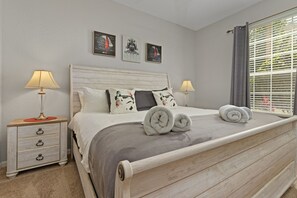 3 chambres, fer et planche à repasser, Wi-Fi gratuit, draps fournis