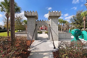 Property grounds - Disney Orlando Oasis in Windsor Hills Resort (Four Corners)