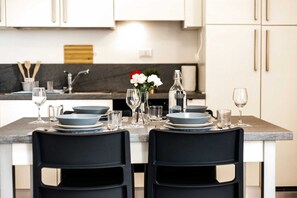 Dining - House R&R ☆10' walk from Piazza Del Campo☆! Free Parking!!! (Siena)