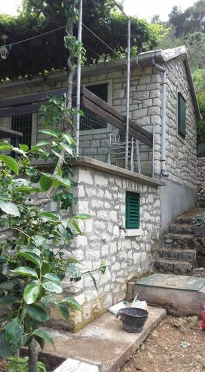 2 عدّة غرف نوم