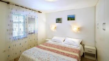 Apartment, Smoking | 2 bedrooms