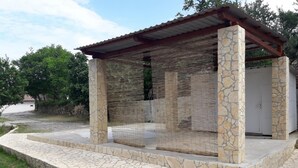 Unclassified image, 2 of 18, button - Apartments Pavilion - Beautiful Garden & Comfortable (Rab)