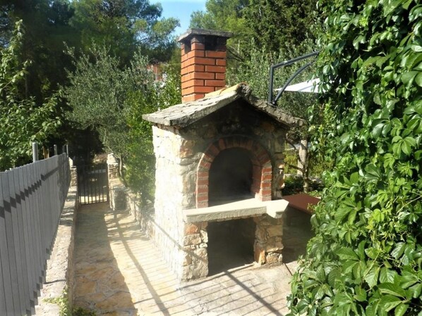 House, Smoking | 2 bedrooms - Holiday Houses, Villas Villa Dean - 80m From the Beach (Milna)