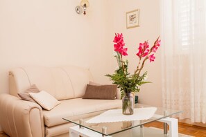 Apartment | 3 bedrooms - Apartments Dado - Terrace With sea View (Lumbarda)
