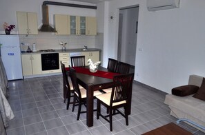 Apartment, Smoking | 2 bedrooms