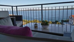 Room - Apartments Jela - Terrace and sea View (Jelsa)
